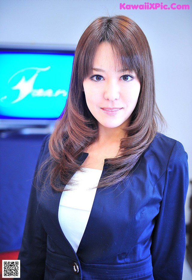 Akari Minamino - Schoolgirl Watch Mymom No.2bf4e0